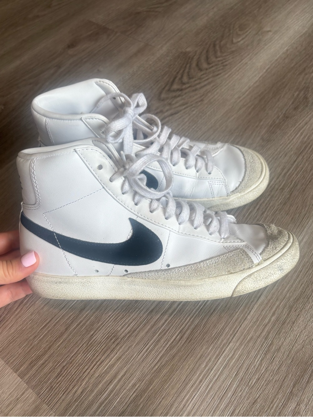 Nike Blazer sneakers women’s 8